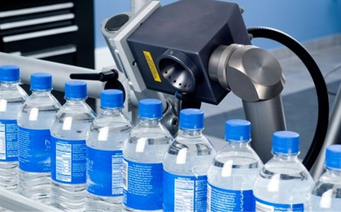矿泉水行业91看片免费版污打标机应用案例